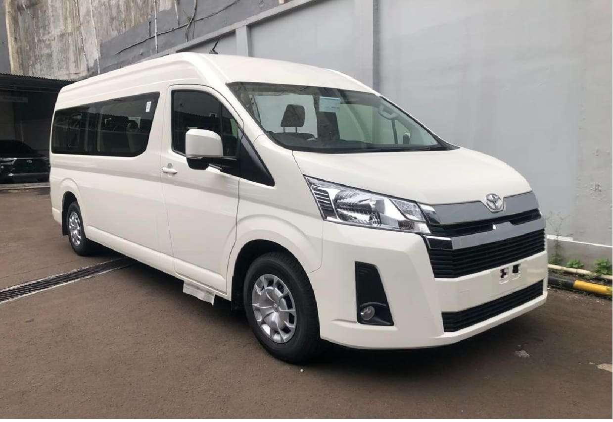 Toyota Hiace Premio