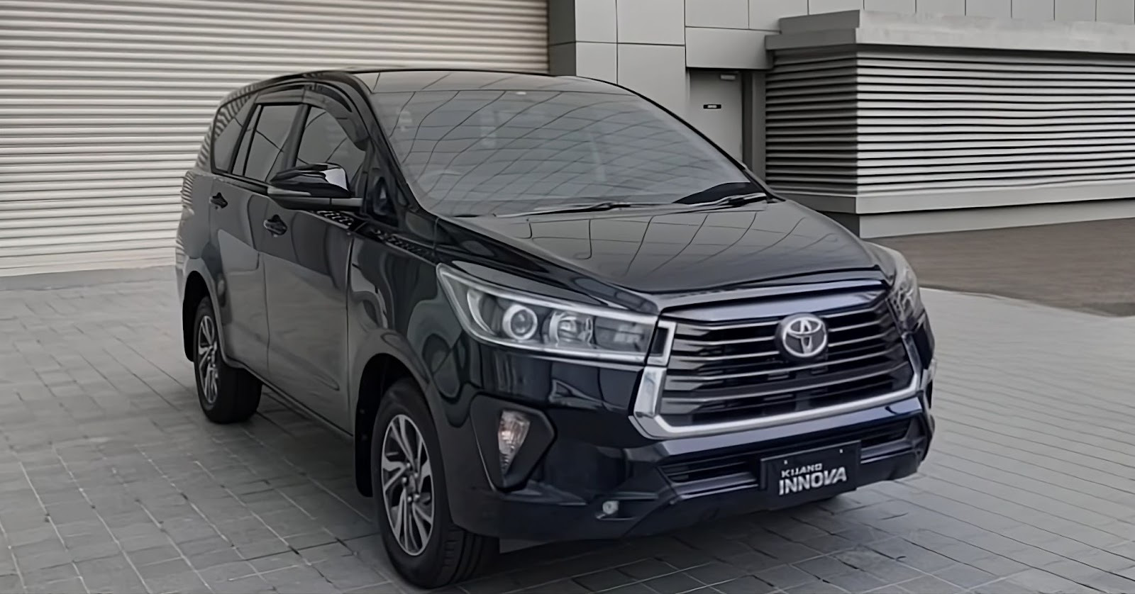 Toyota Innova Reborn